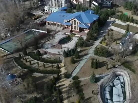 Сняли последнюю рубашку: У Филиппа изымают виллу в Мaйамu за 10 млн дол