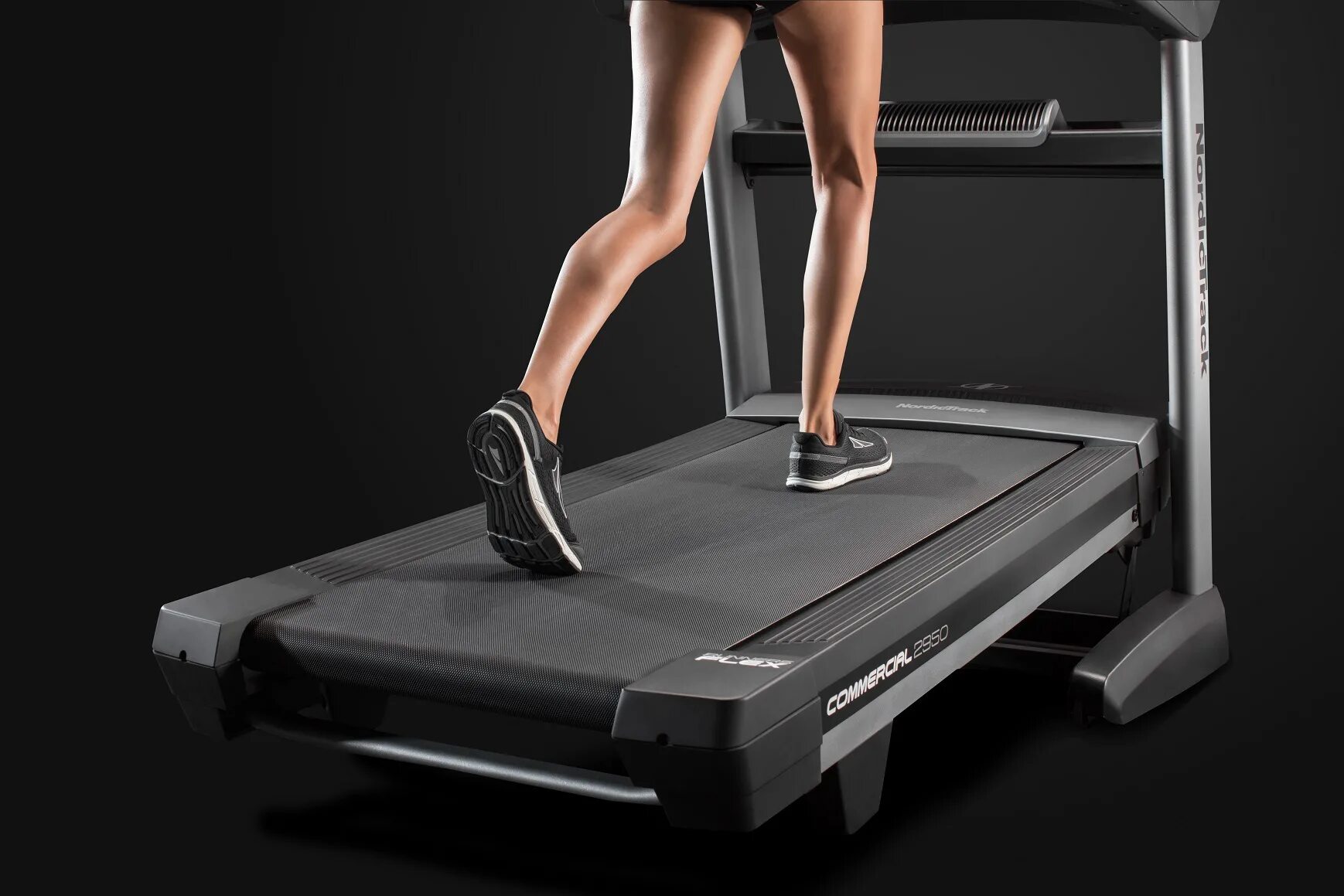 Звук беговой дорожки. NORDICTRACK commercial 2950. Беговая дорожка Treadmill. Беговая дорожка NORDICTRACK. Treadmill Беговая дорожка электрическая.