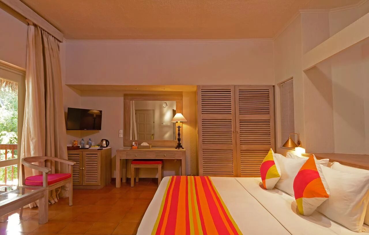 Отель мальдивы adaaran. Club rannalhi 4. Отель rannalhi мальдивы. Club rannalhi 4. Adaaran club rannalhi.