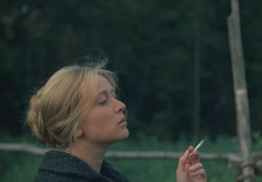 Как снимают зеркала в кино Фото: Зеркала / Кадр из фильма "Зеркала" (2008) #1747133