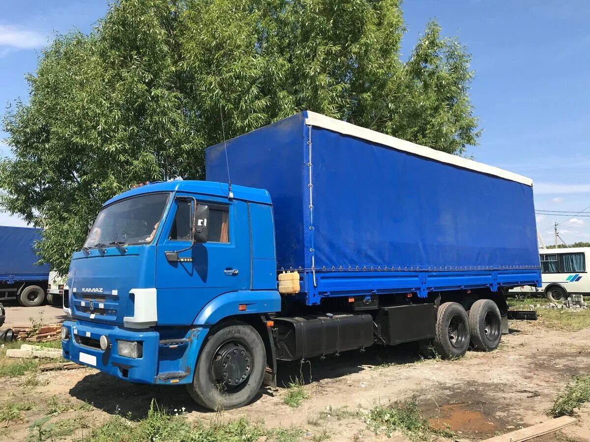 КАМАЗ бортовой тентованный 65117. КАМАЗ 65117-48. КАМАЗ 65117 бортовой. КАМАЗ 65117 бортовой с тентом. Купить тент на камаз