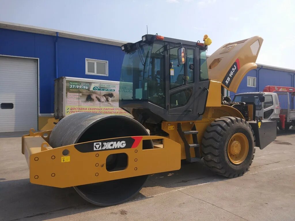 Каток xcmg xs163. Каток грунтовый xcmg xs163. Виброкаток xcmg xs163j. Каток вибрационный xcmg xs163. Каток вибрационный xcmg xs163.