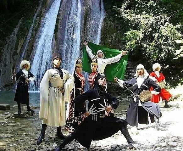 Адыги на земле моей живут стих. Адыгские традиции и обычаи в рисунках. Адыгская земля. Адыги шапсуги. Адыгский фольклор.