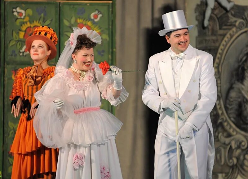 за двумя зайцами фильм 2003. телеспектакль за двумя зайцами. за двумя зайцами мюзикл хорошее качество. за двумя зайцами 2003. за двумя зайцами фильм 2003.