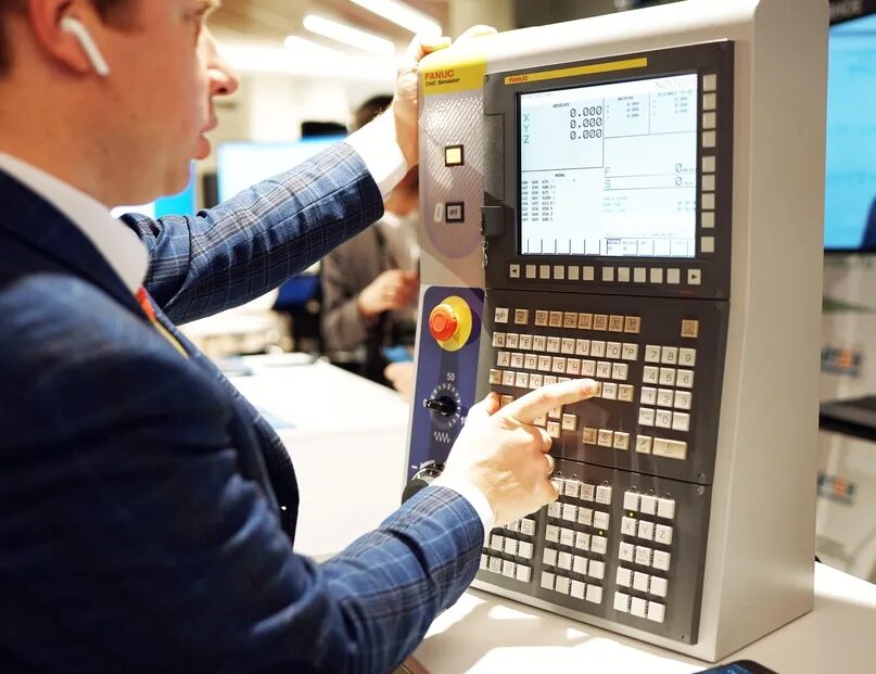 Пульт fanuc 0i. Станок чпу фанук. Стойка siemens/fanuc. Станок чпу фанук. Fanuc чпу станок.