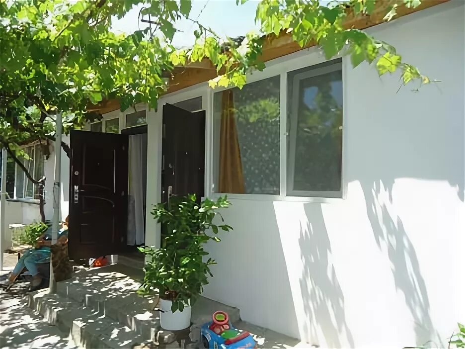 снять длительно в алупке. арт усадьба ландора алупка. снять длительно в алупке. крым, алупка, ул. алупка эллинг чайка домик.