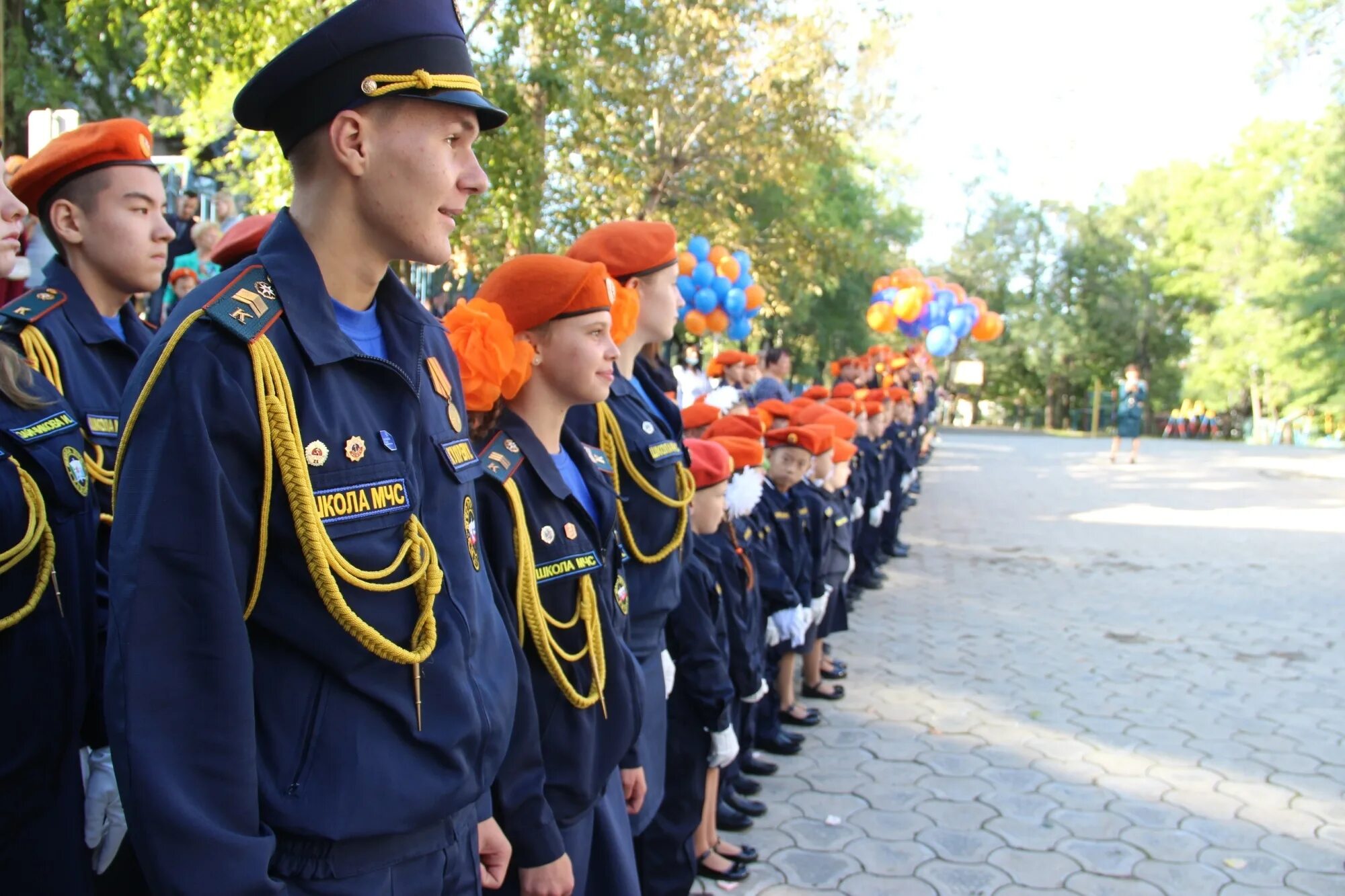 Мчс 1. Мчс 1. Пружанский мчс. Академия гпс мчс россии курсанты. Берет мчс россии.