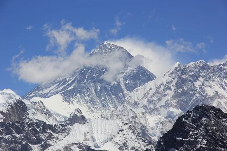Гималаи москва. Высота Мачапучаре Непал. Горы Гималаи. Альпы и Гималаи. Гималаи высота.