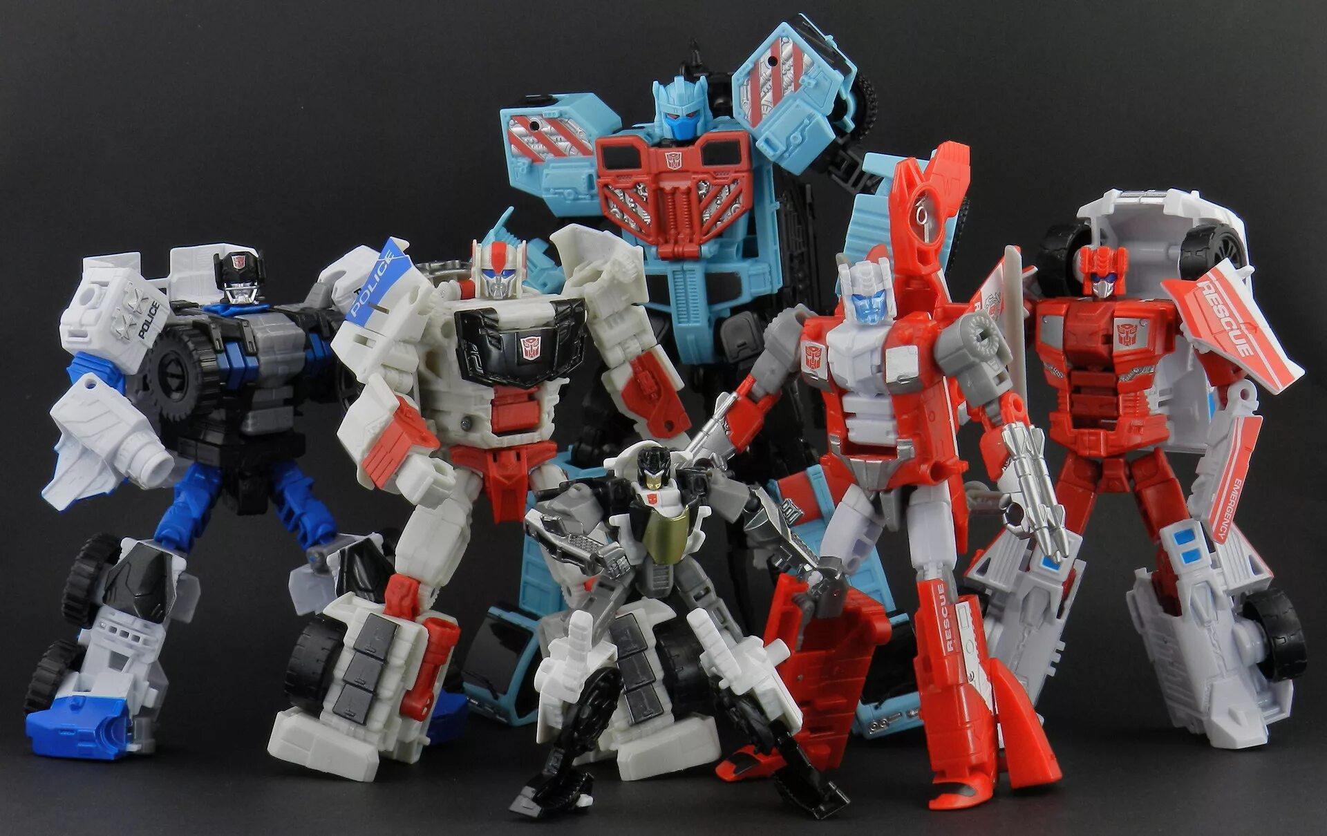 Transformers combiner wars. Трансформеры дефенсор combiner warscombiner. Transformers combiner wars ноускоун. Transformers combiner wars. Трансформеры combiner wars.