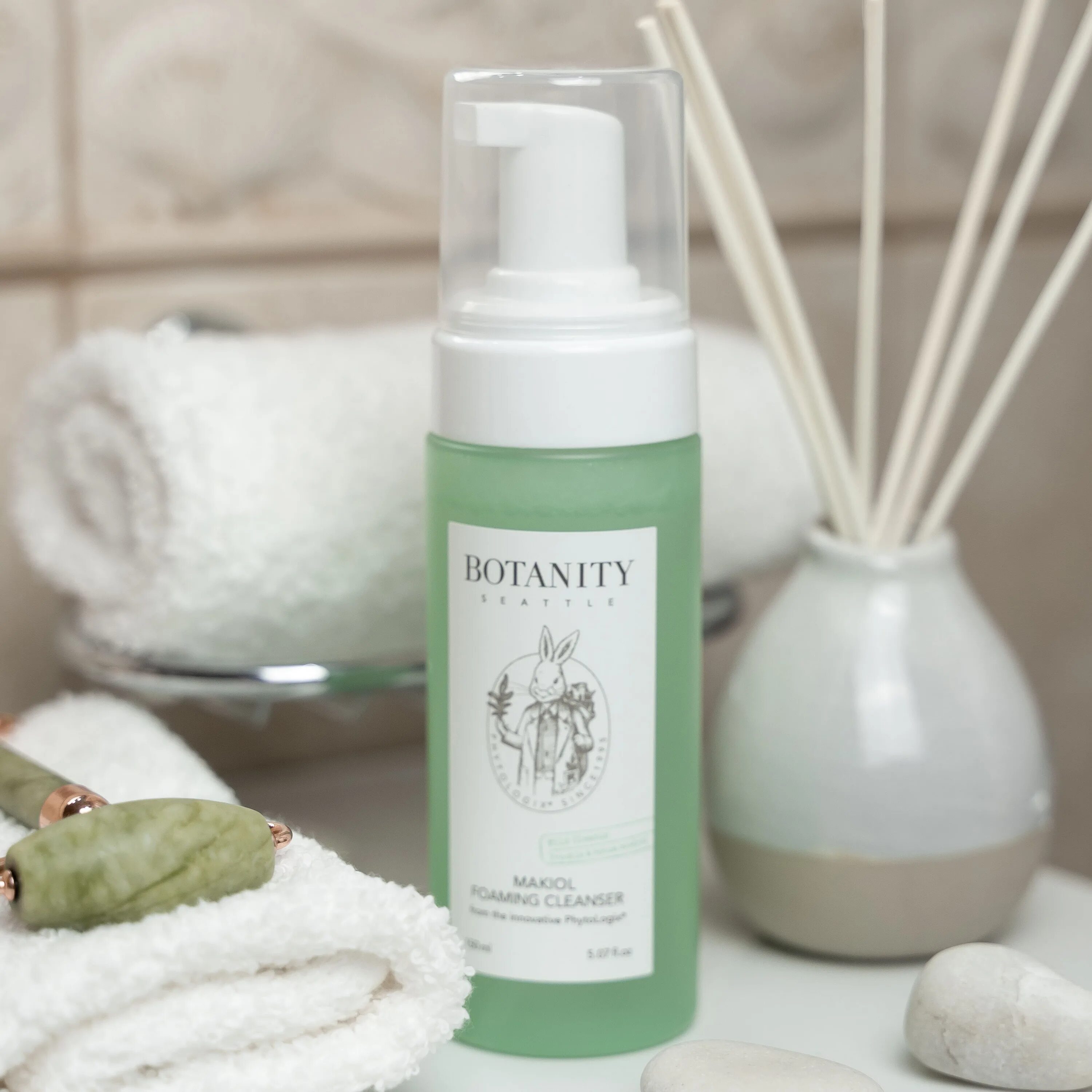 Очищающая пенка foaming cleanser. Botanity Makiol Foaming Cleanser. Пенка botanity. Пенка для жирной кожи подростка. СПФ botanity.