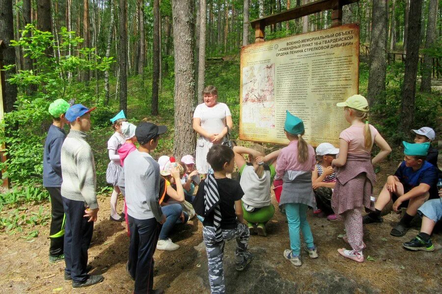 Поселок жудерский орловская область. Экологические тропы в Полесье. Жудерская школа Хотынецкого района. Посёлок Жудерский Орловская область. Жудерская школа фото.