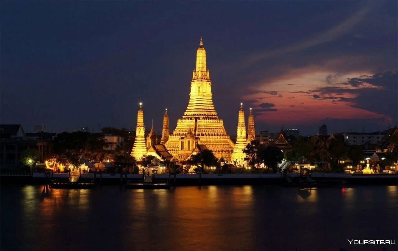 Храм ват арун (утренней зари), бангкок, таиланд. Храм ват арун. Храм ват арун (утренней зари), бангкок, таиланд. Храм утренней зари. Храм в буддизме ват арун.