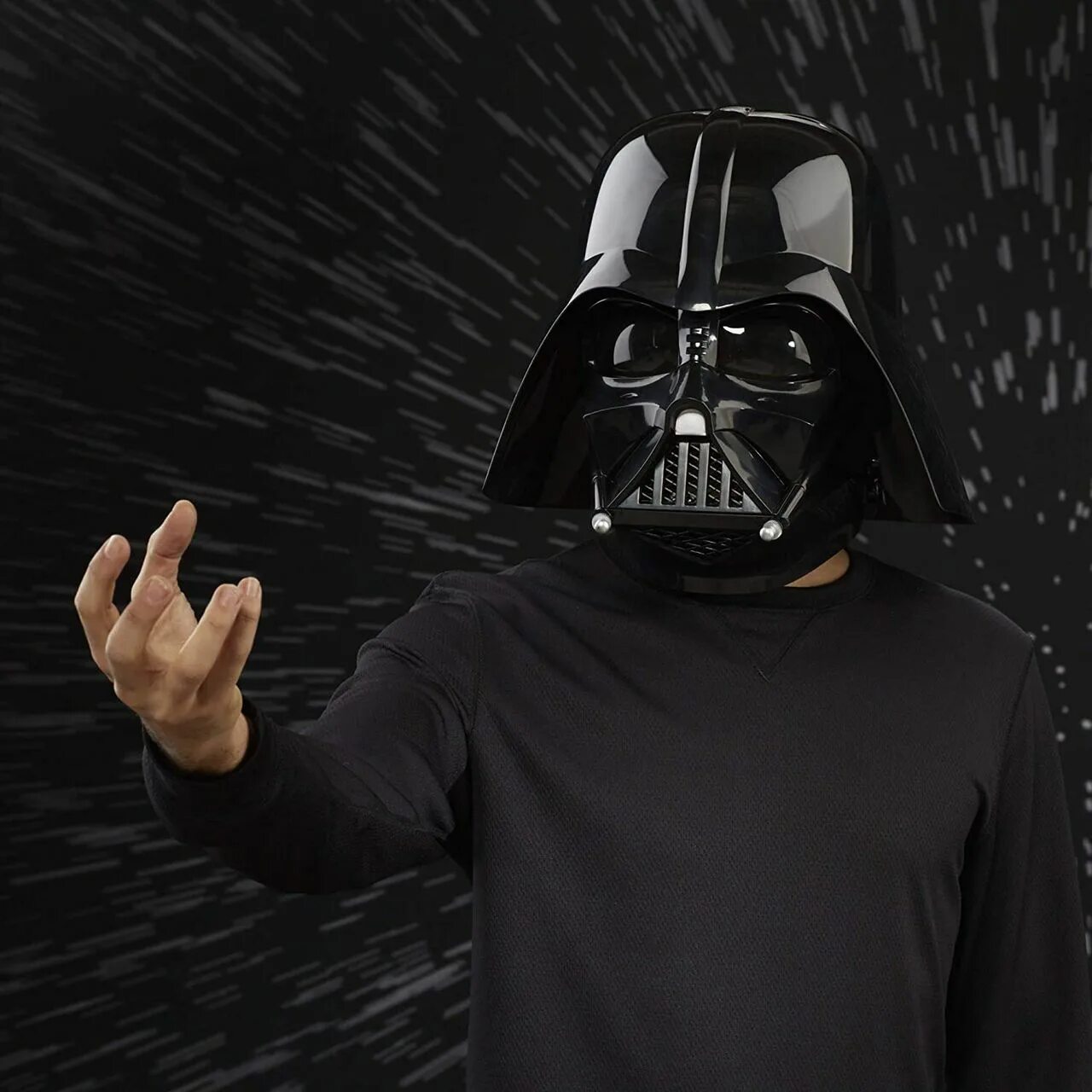 Дарт вейдер человек. Шлем дарта вейдера хасбро. darth vader шлем.