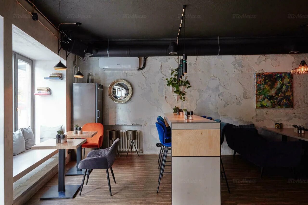 Винила вино. Винил и вино садовая-каретная 18. Winil wine bar ресторан. Винил и вино садовая-каретная 18. Винил и вино ресторан москва.