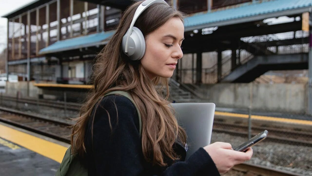 Bose Noise Cancelling Headphones 700. Postes for selling Headphones. Приложение bose