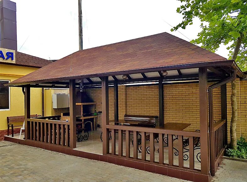 Беседки с мангалом мангальная зона. Талка виллидж дивноморское. Мангальная зона в беседке. Беседка с мангальной з. Зона барбекю комплекс комплекс мангальная.