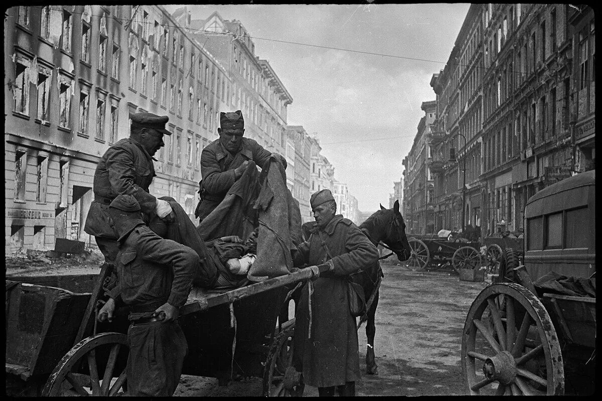 Кадры Великой Отечественной войны 1941-1945 Берлин.