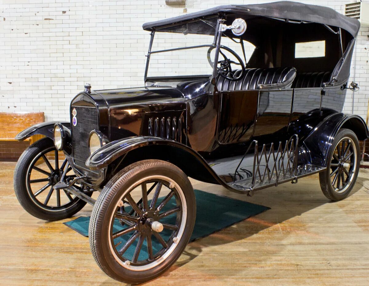 Модель форда. Ford t 1924. Форд model t 1908. Ford model t. Форд модел т 1924.