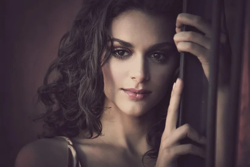 раффаэллой фико. раффаэлла фико. раффаэлла реа фото. рафаэлла саргсян. рафаэлла сабо.