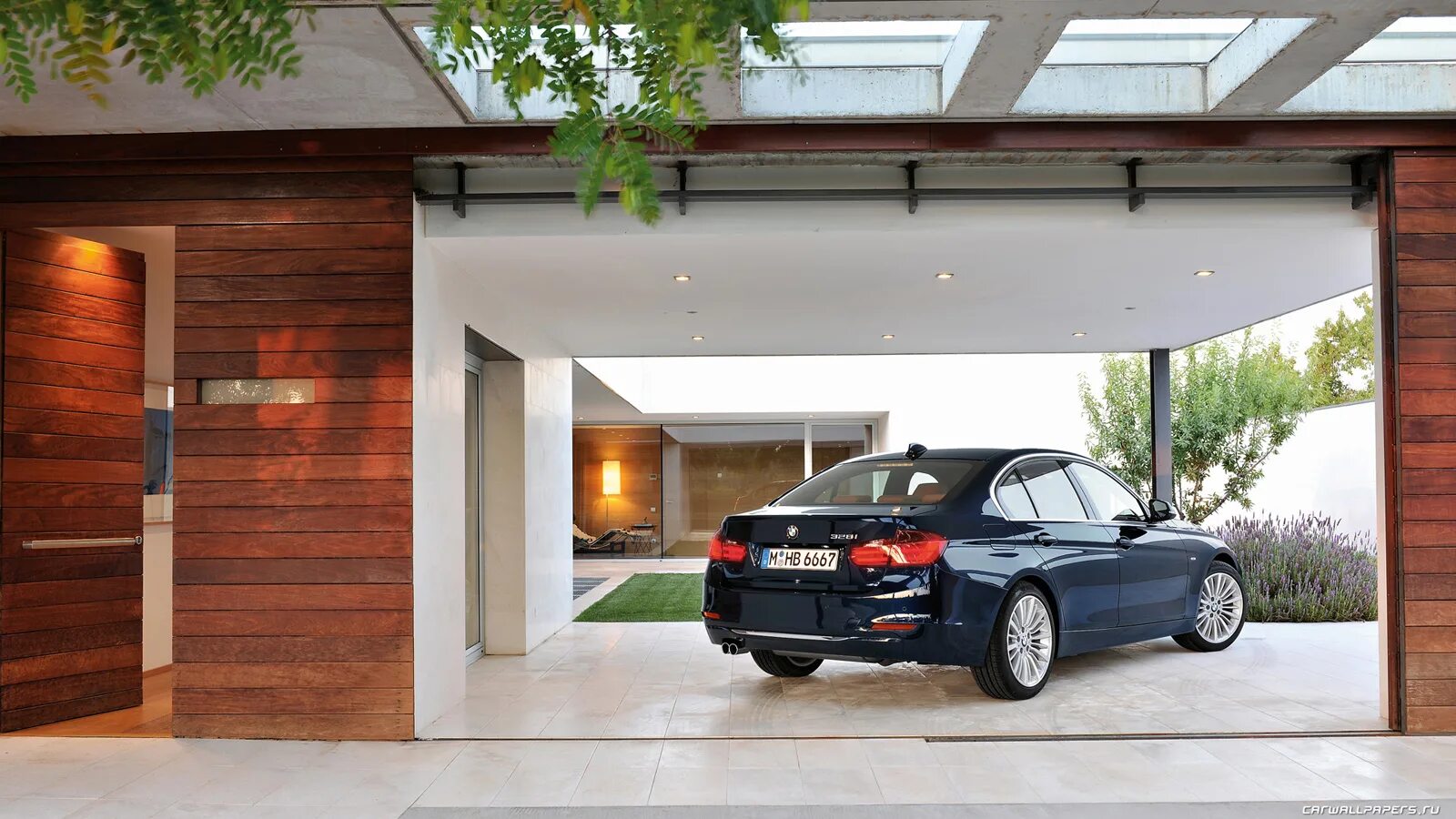 автосалон здание. фасадные машины. Bmw 8 series gran coupe 2020. частный дом с машиной. машина домик.