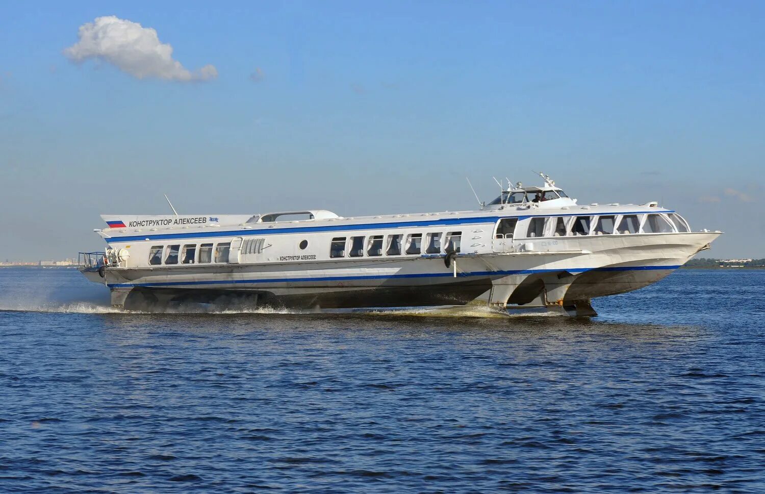 Пассажирский метеор. Метеор 182. метеор алексеева. метеор 120р. метеор 182 теплоход.