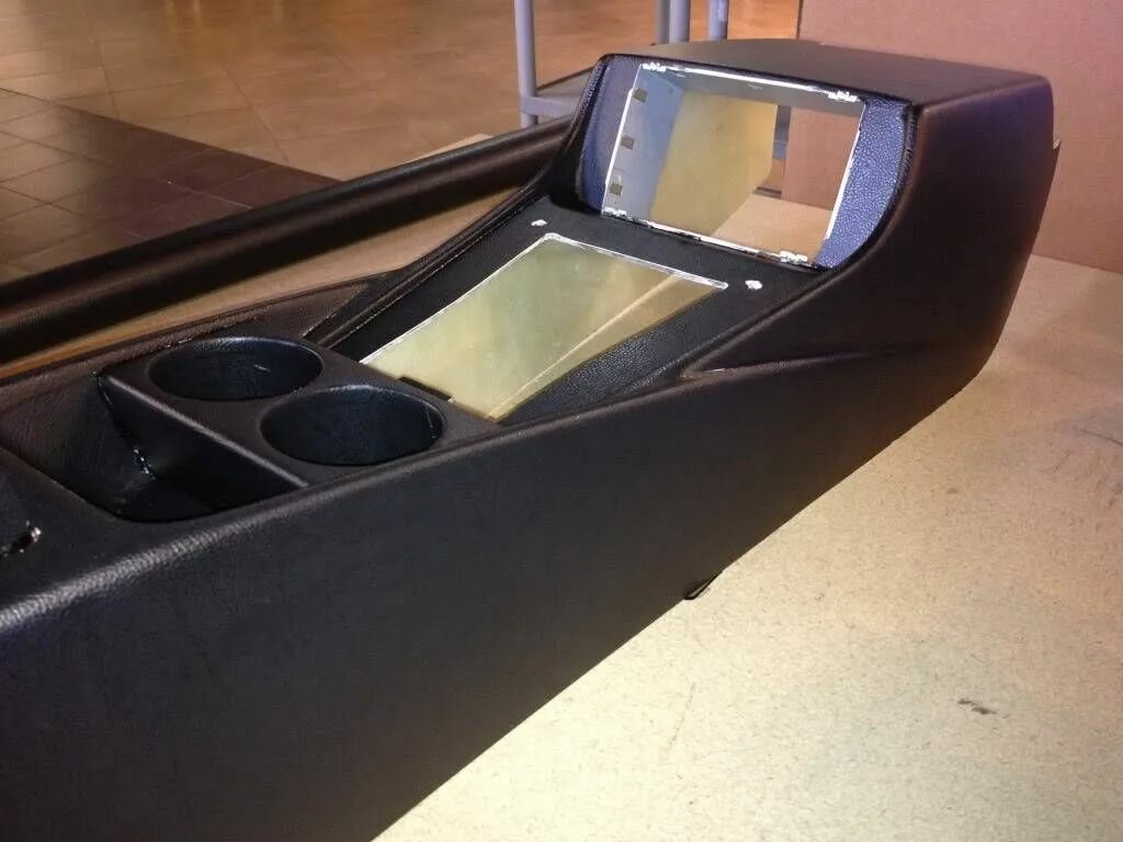 Console customs