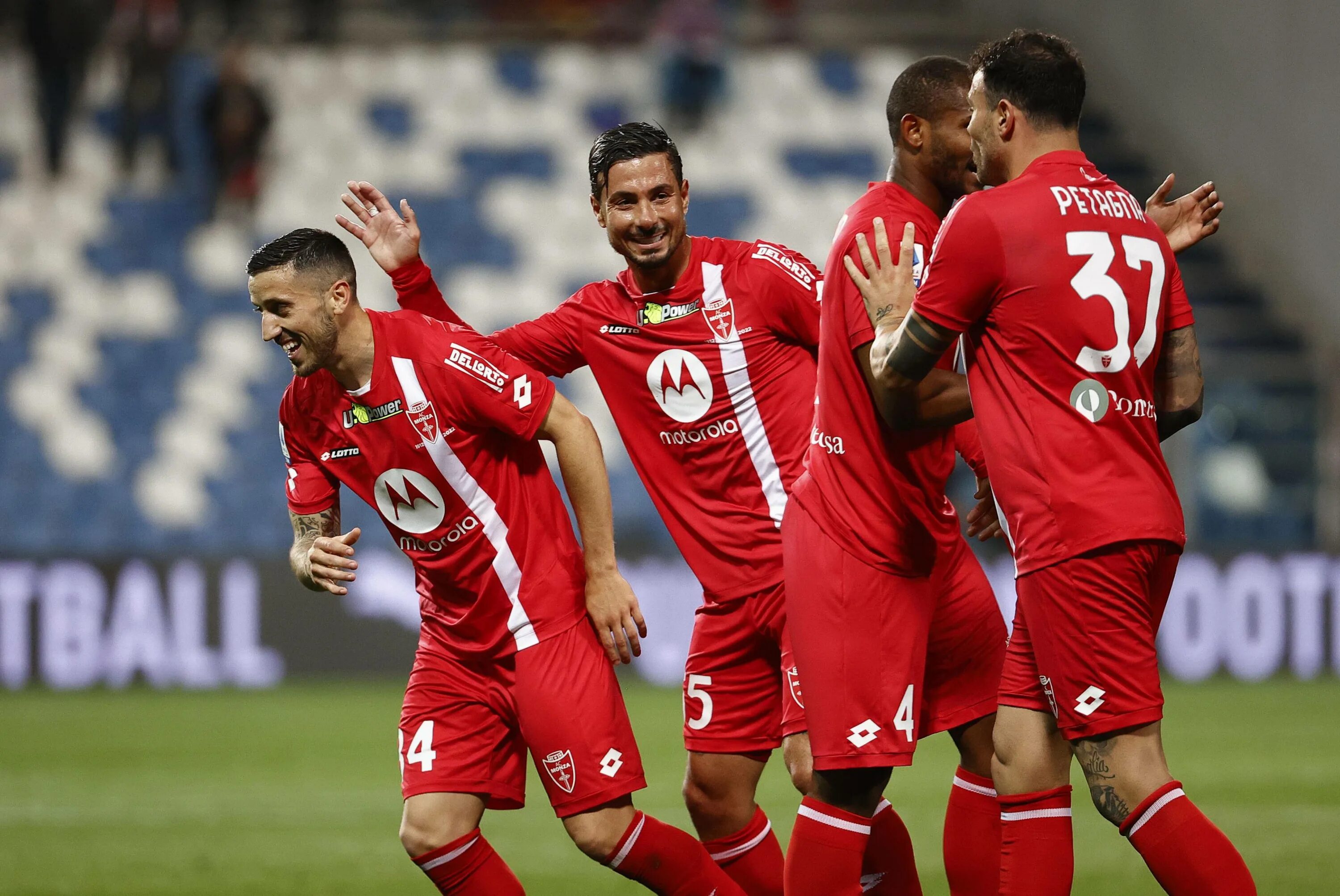 Монца последние матчи. Монца лечче. Фк монца италия. Ди мария ювентус. Монца последние матчи.