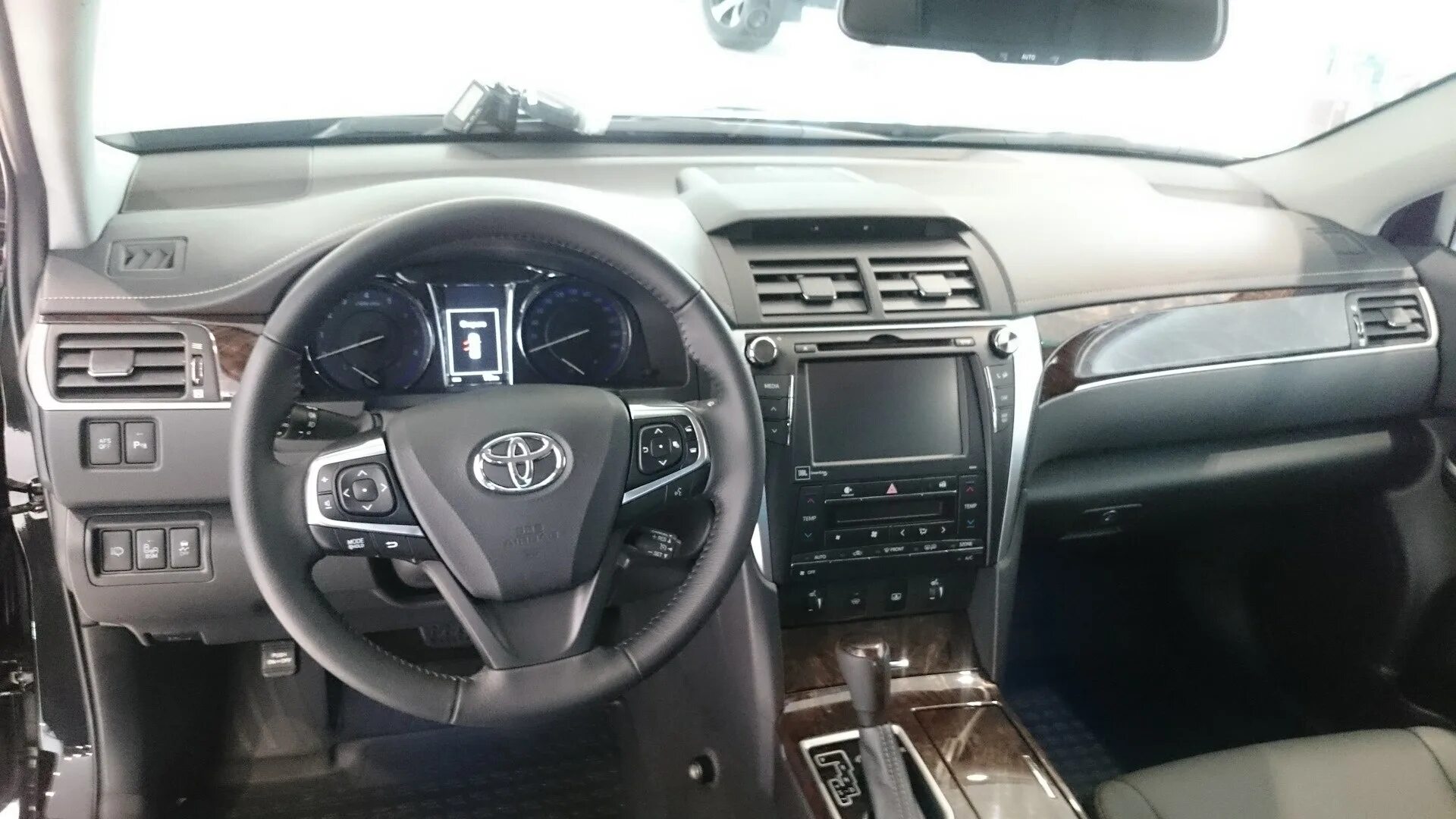 Панель камри 55. Камри 55 3. Тойота камри 55 рестайлинг салон. 5 55 салон. Toyota camry 55 салон.