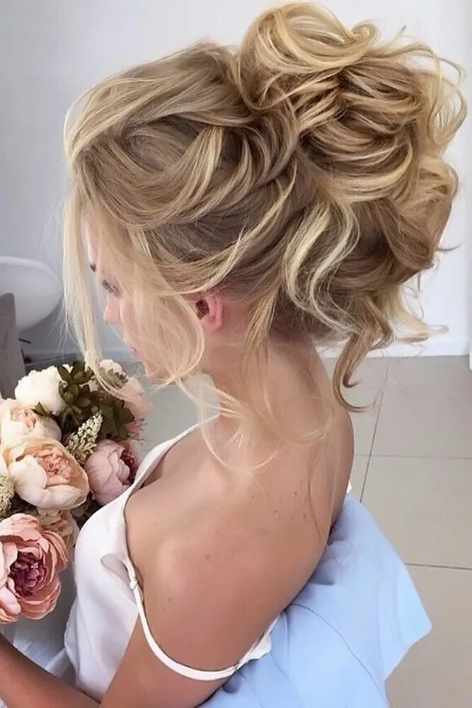 45 Half-Up Hairstyles to Complete Your Wedding Look Long hair styles, Braided ha