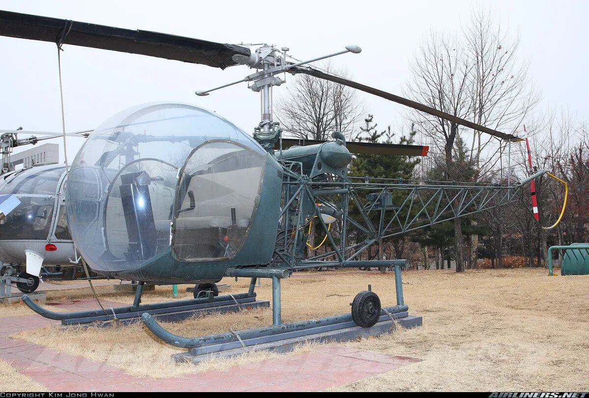 H h 13 6. Bell h-13 Sioux. Вертолет Bell h13. Bell model 47 "Sioux". Bell Oh -13 Sioux.