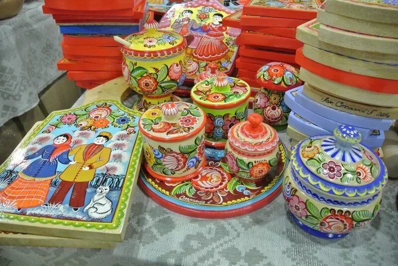 изделия декоративно-прикладного искусства и народных промыслов. великий новгород музей народных промыслов. народные промыслы великого новгорода. народные ремесла великого новгорода. новгородские сувениры великий новгород.