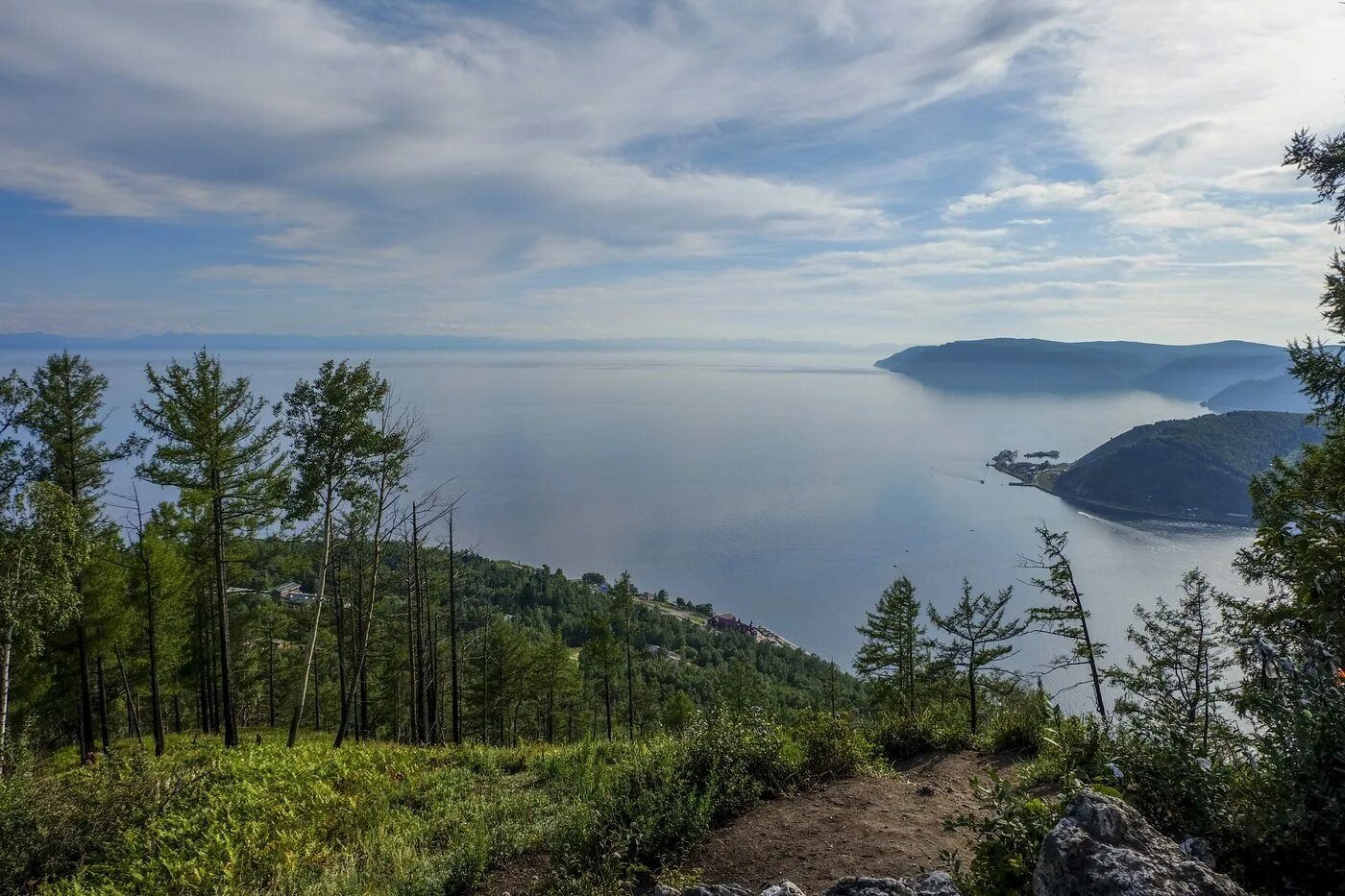 Восточная сибирь байкал. Турбаза кумуткан максимиха. Отель тайга максимиха. Сибирь озеро байкал. Кумуткан максимиха.