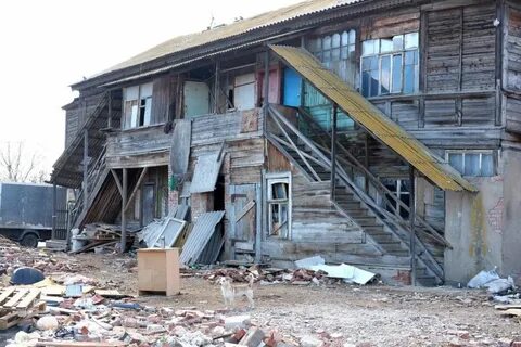 Аварийные дома в селе
