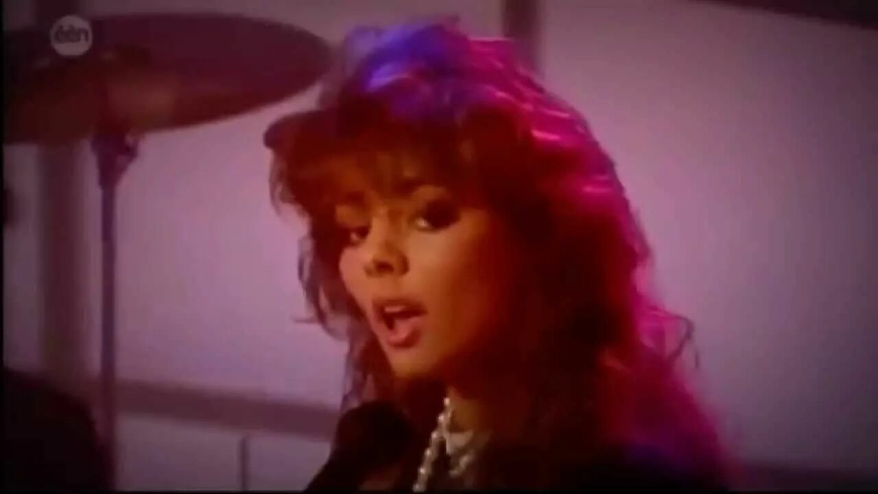 In the heat of the night текст. In the heat of the night. In the heat of the night. In the heat of the night текст. Sandra cretu.