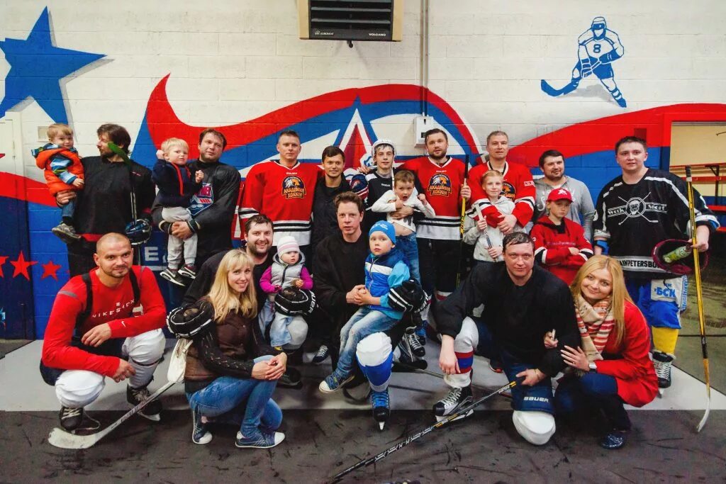 хоккейный папа фильм. хоккейный папа. хоккейные папы 2021. хоккейные папы в каком городе снимали. маленький хоккеист.