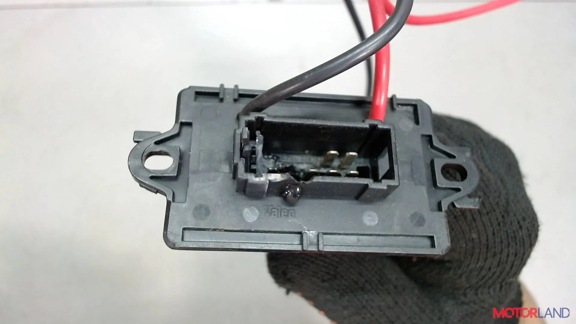 Резистор отопителя рено сценик 2. Резистор печки 7701207718. Резистор рено сценик 2. Резистор печки scenic 2. Резистор renault scenic 2.