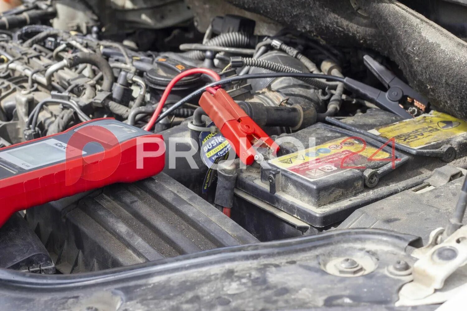 выездная техническая помощь на дороге. аккумулятор сел. как завести машину. машина не заводится. завести машину помощь в москве.