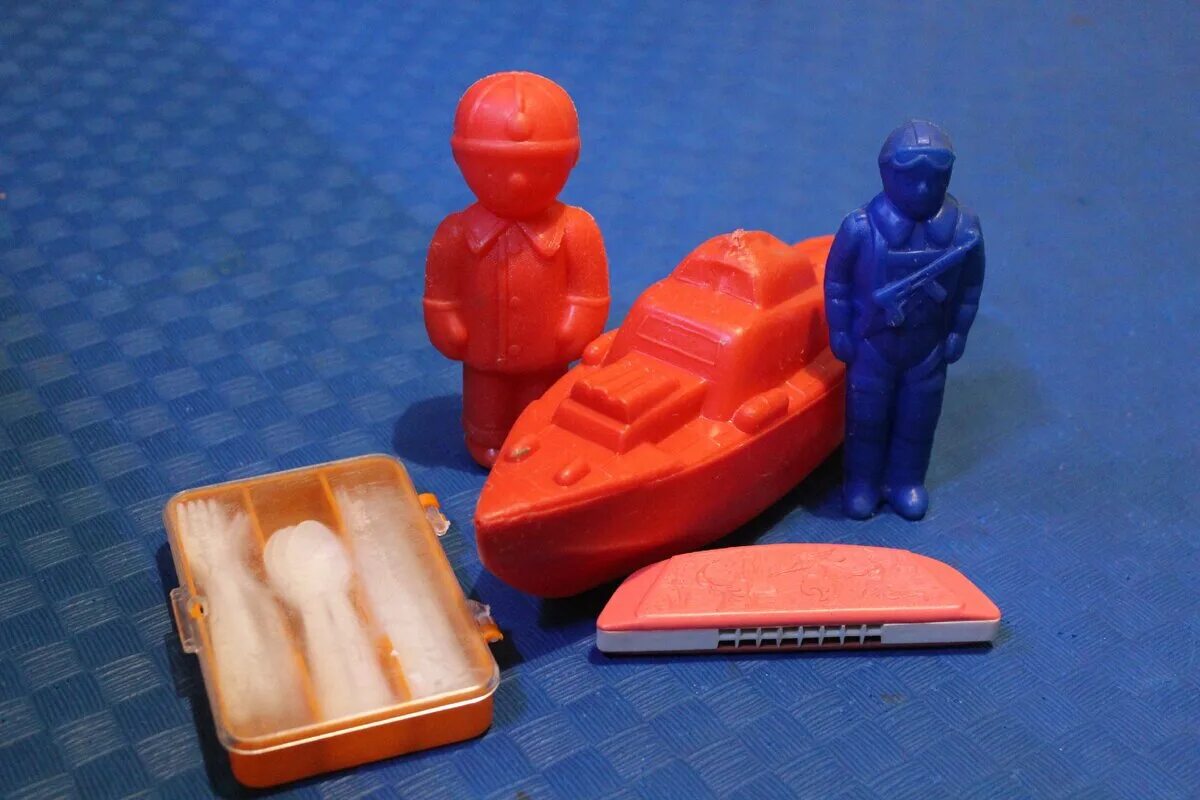 Советские игрушки. Игрушки ссср. игрушка виз ссср. странные советские игрушки.