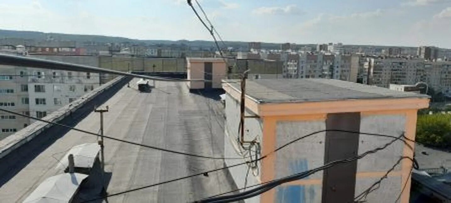 Фонд капитального ремонта пензенской. Фото с крыши. Крыша 19. Вид с крыши пятиэтажки вниз. Фото с крыши пятиэтажки.