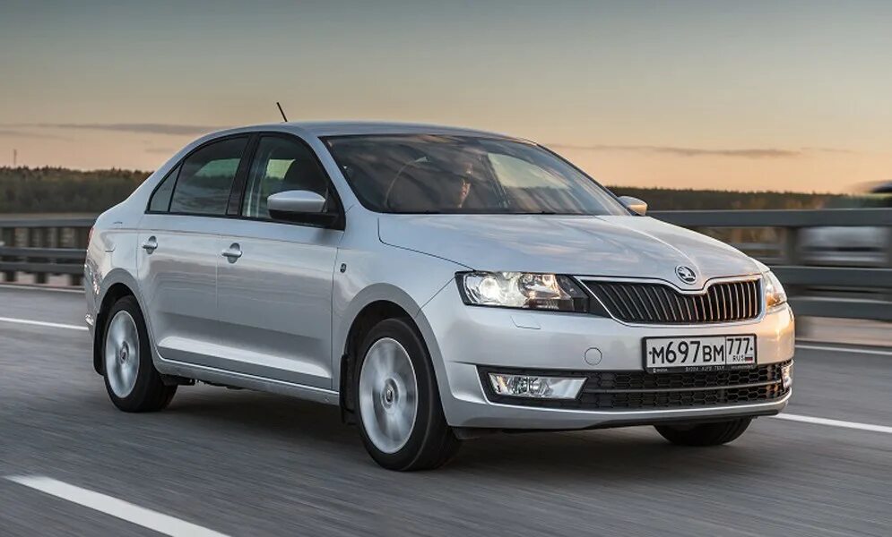 Купить рапид шкода у официального. Skoda Rapid 1.6l. Шкода Рапид 1.6 90 л.с. Шкода Рапид Суперб.