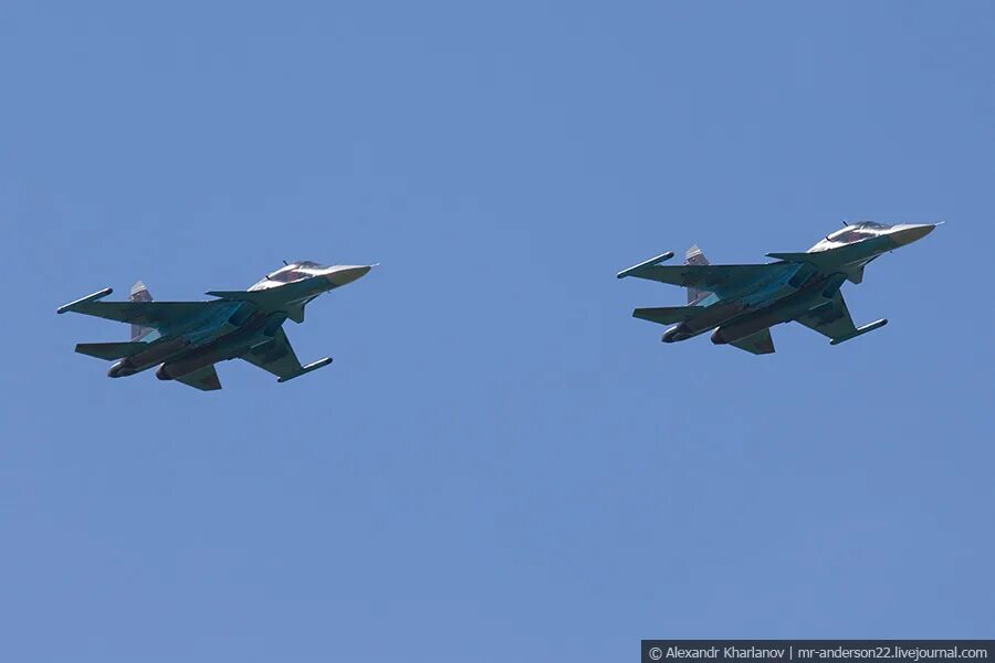 Ростовский аэродром морозовск. Су-34 морозовск. Су-34 морозовск. Морозовск авиабаза. Су 34 на аэродроме.