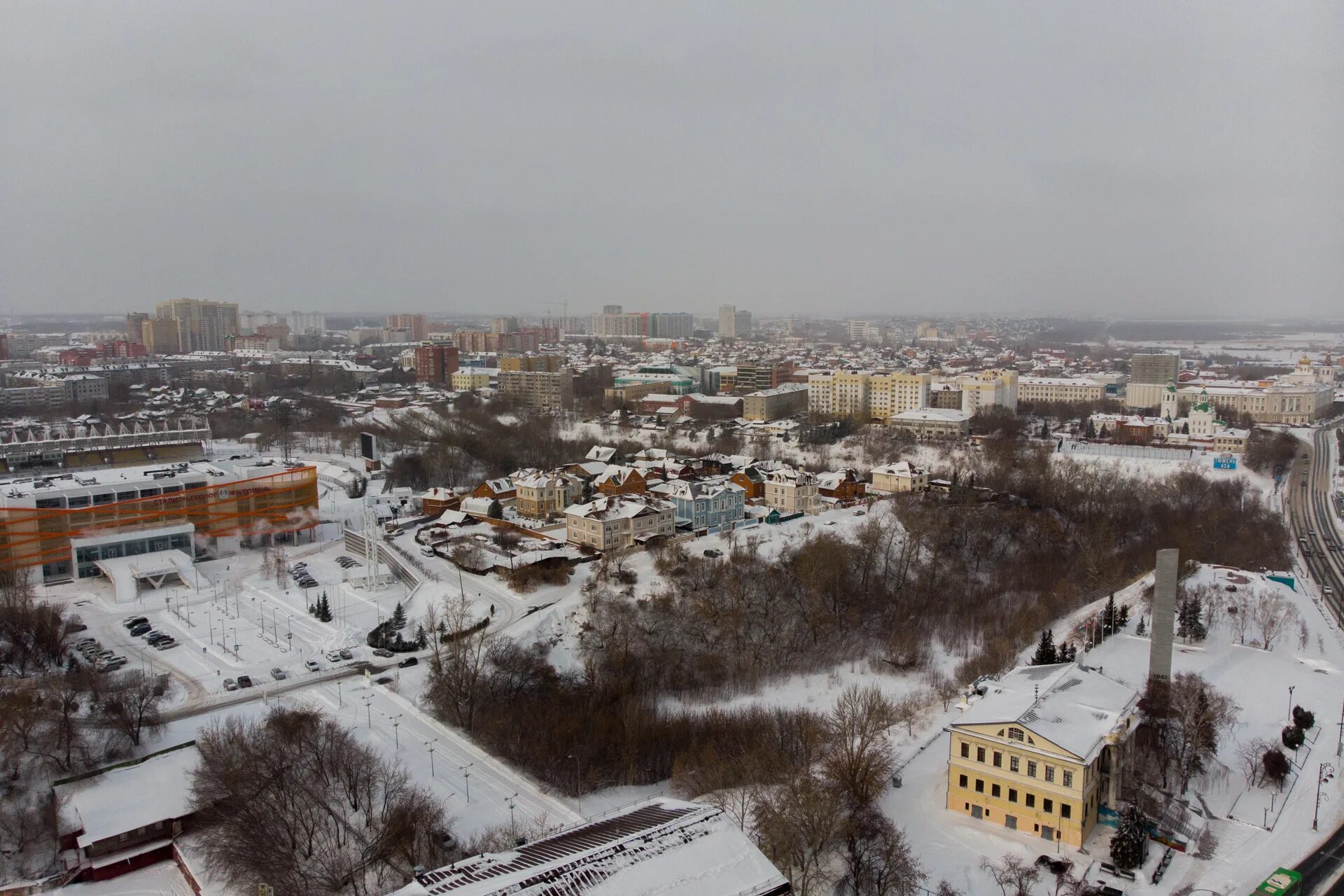 Тюменка новосибирская область. Тюменский лог. река тюменка. тюмень люди города. городской сад в тюмени 1990.