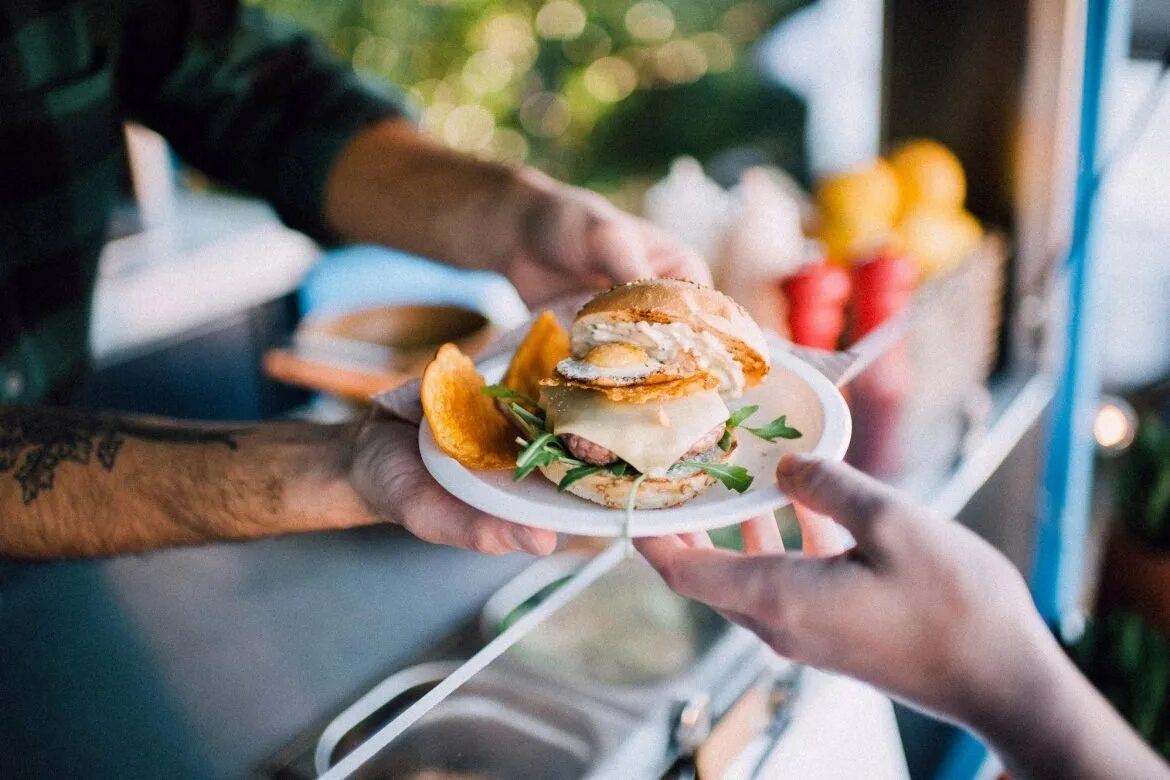 Уличный фаст-фуд(Street food) – «уличная еда». Веллингтон стрит фуд. Праздник уличной еды. Европейский стрит фуд. Уличный фуд