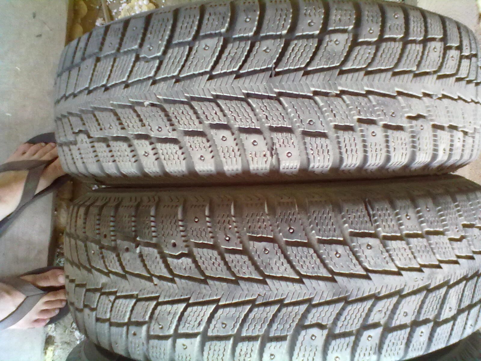 Hakkapeliitta 2. 215/80 R15 зимняя шипованная. Зимняя резина 15 195 75 или 65. 195/60 R15 зима Бишкек.