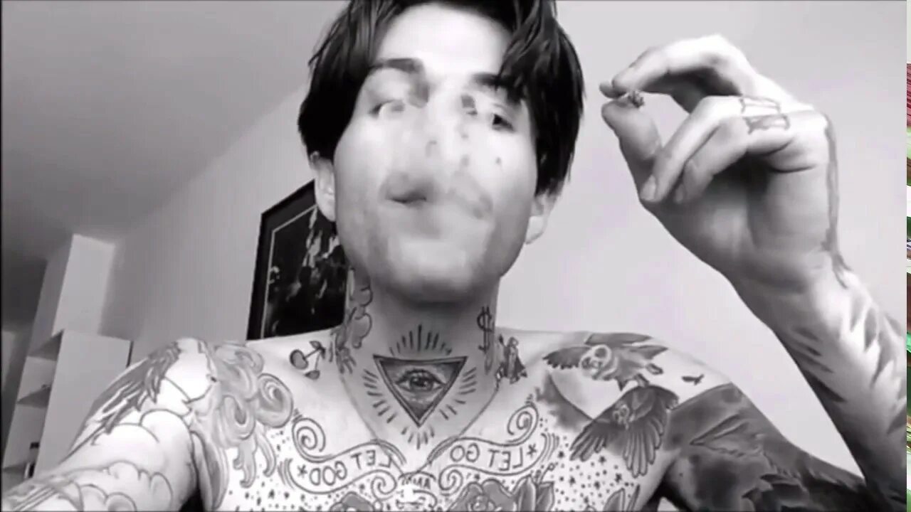 The neighbourhood you get me so high. Джесси Джеймс Рутерфорд американский певец. Jesse Rutherford girlfriend. Джесси Рутерфорд и Девон Карлсон. Soda Luv Джесси Рутерфорд.
