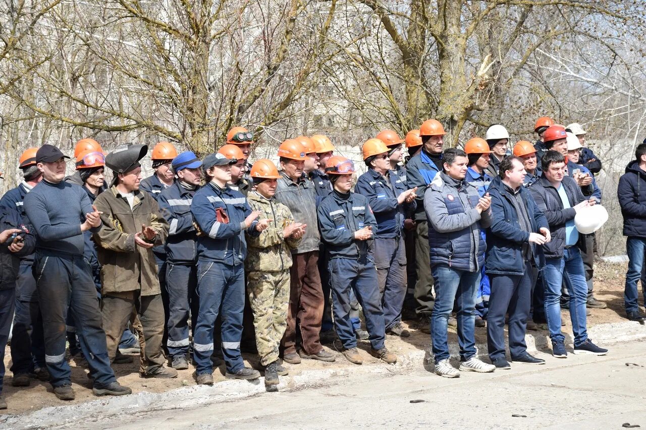 Новости астрахань лотос. Завод Лотос Астрахань. Завод Лотос Нариманов. Нариманов Астраханская область. Судостроительный завод Лотос г Нариманов Астраханская область.