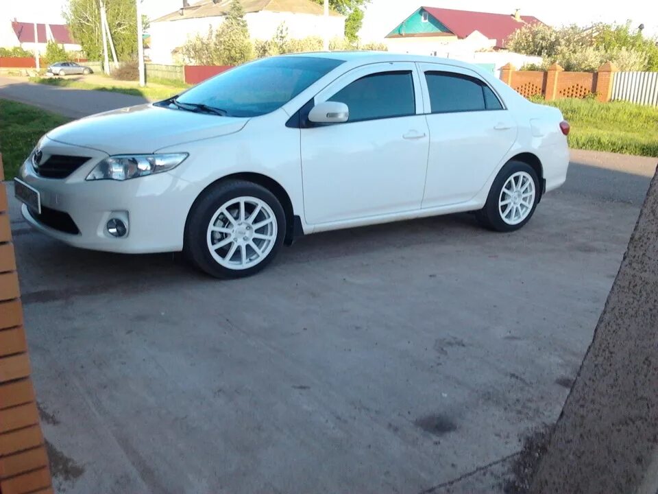 Оригинальные литые диски - Toyota Corolla (140/150), 1,6 л, 2008 года колёсные д