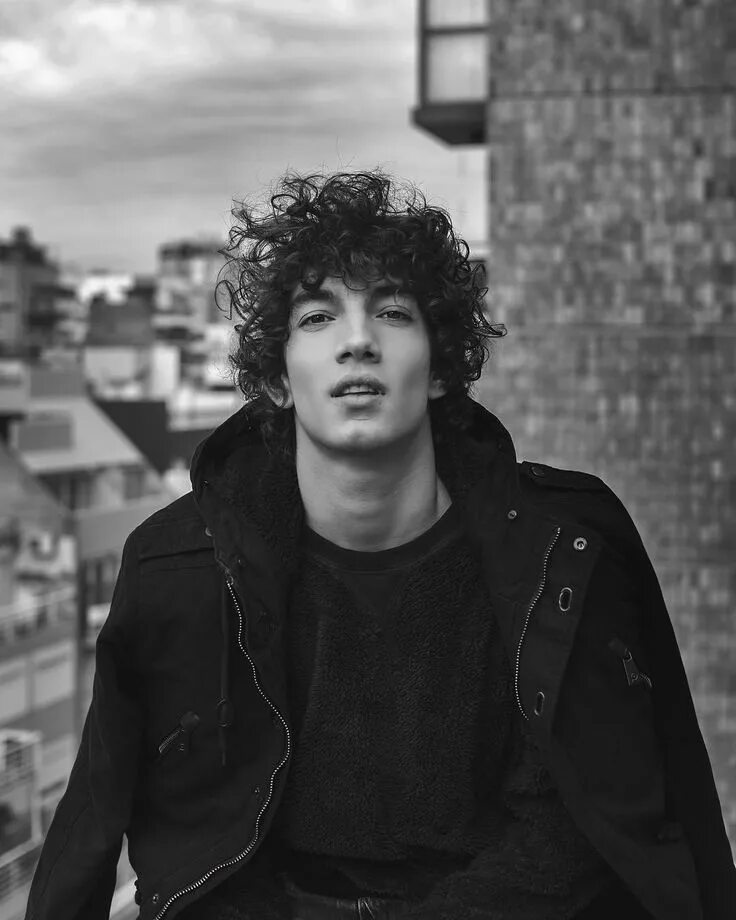 Хорхе лопес элита. Хорхе лопес элита. Валерио элита актер. Jorge lopez elite. Хорхе лопес.