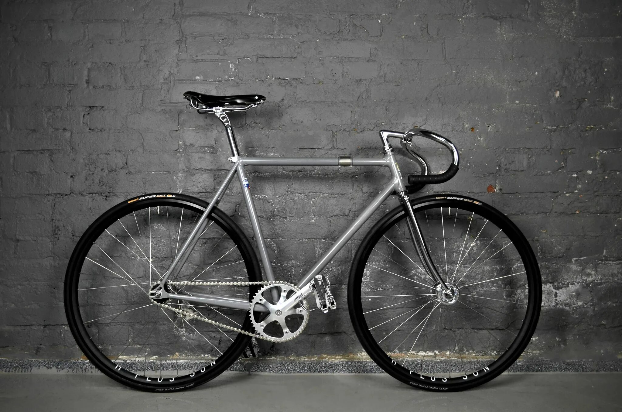 Fixed gear solid