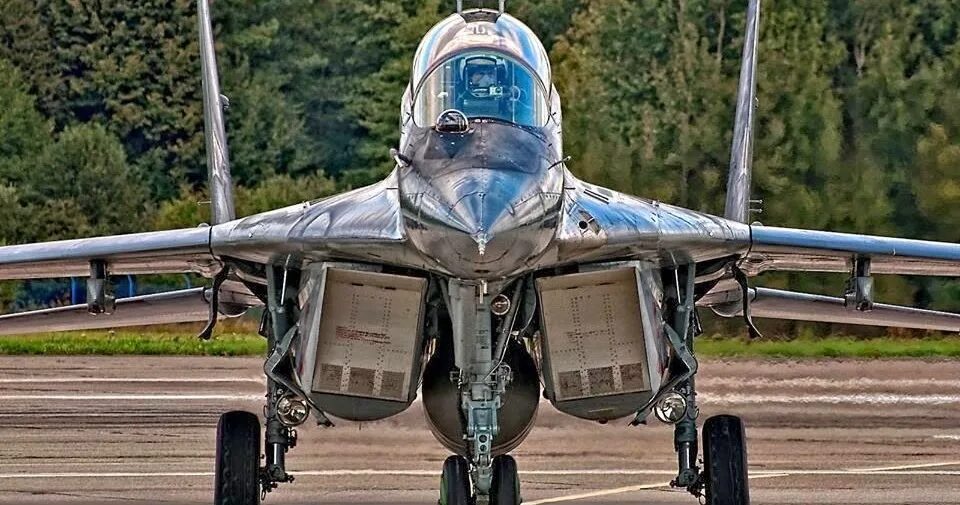 Миг-29 ввс финляндии. Миг 29 польских ввс. Самолет миг-29смт. Еврофайтер со спутника. Fighter 29.